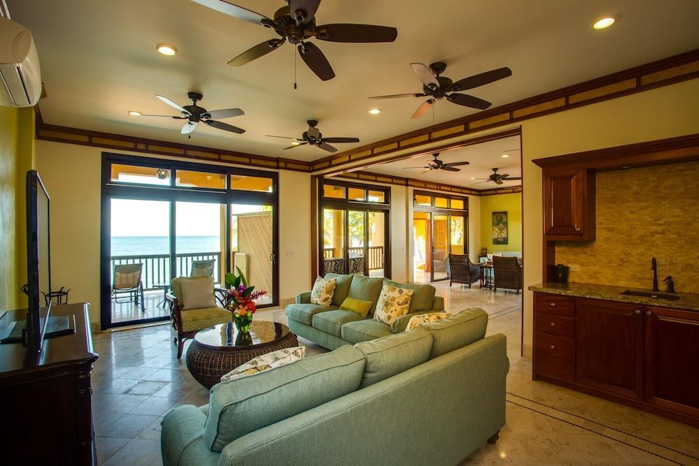Almond Beach Resort At Jaguar Reef Hopkins Eksteriør bilde