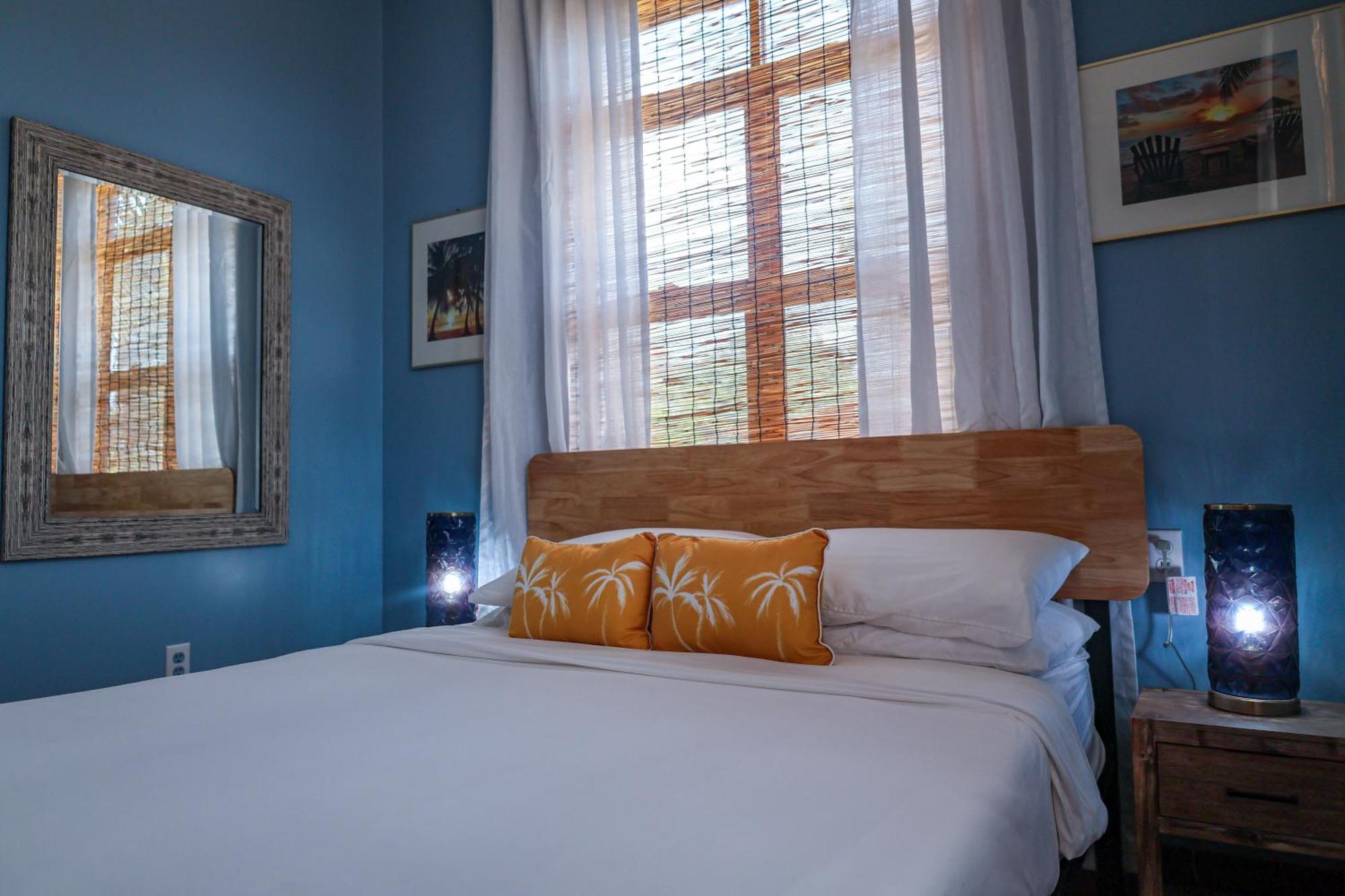 Almond Beach Resort At Jaguar Reef Hopkins Eksteriør bilde