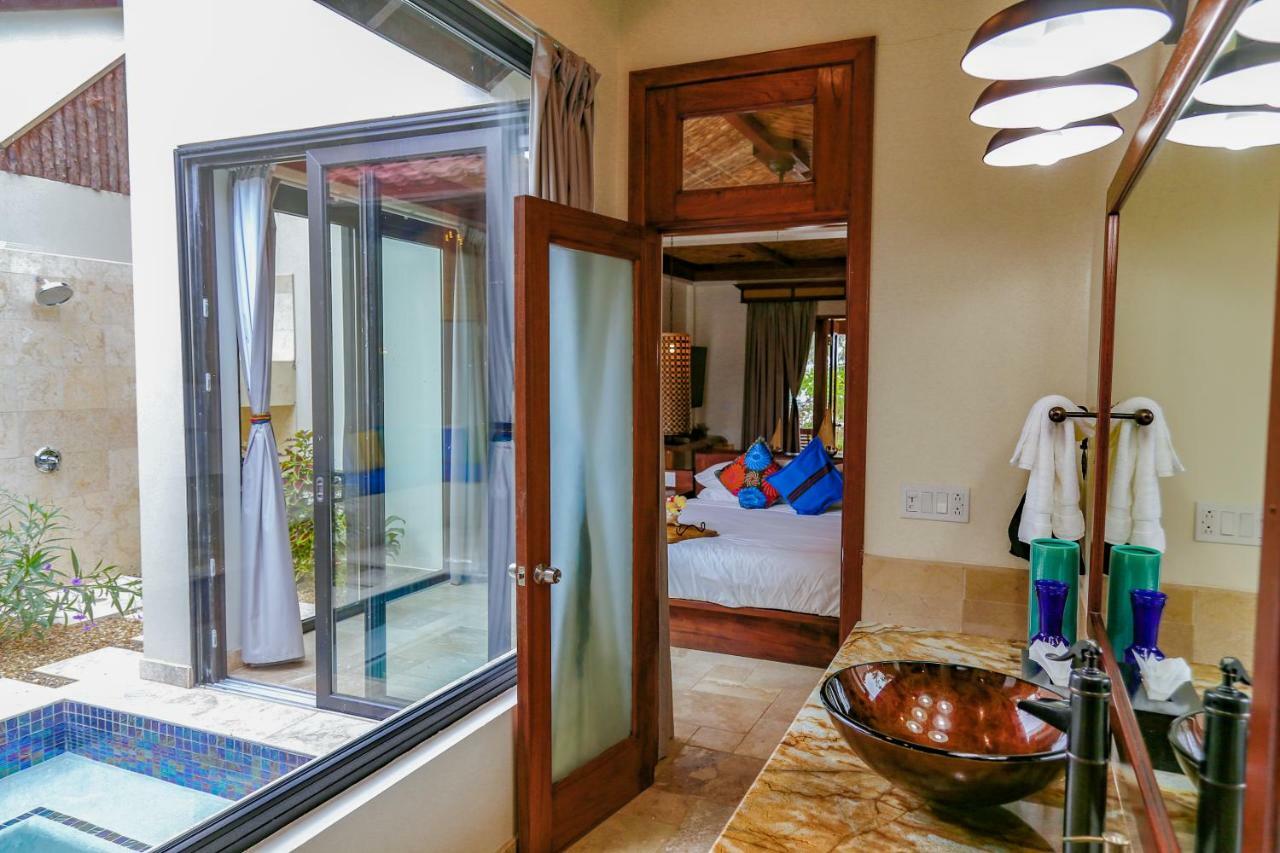 Almond Beach Resort At Jaguar Reef Hopkins Eksteriør bilde