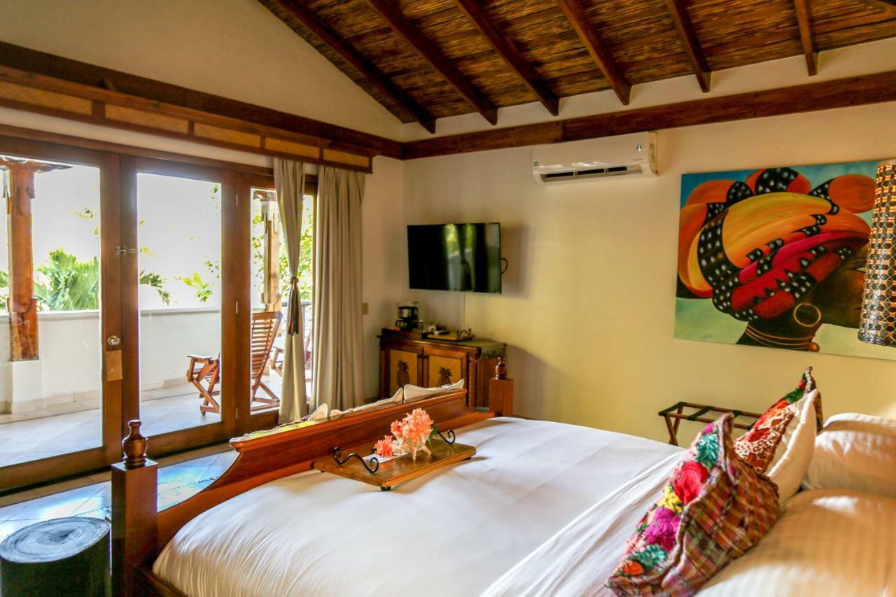 Almond Beach Resort At Jaguar Reef Hopkins Eksteriør bilde