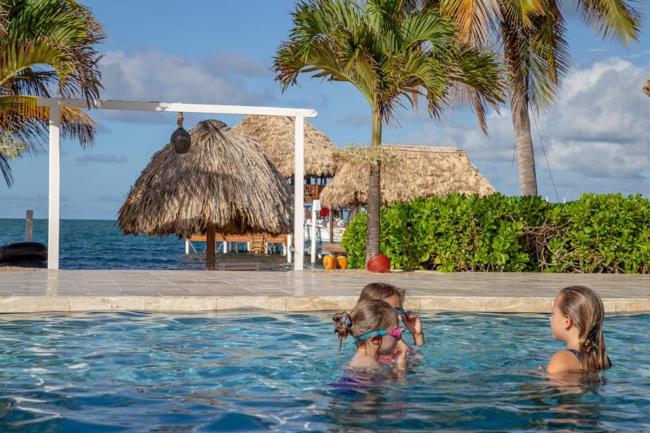 Almond Beach Resort At Jaguar Reef Hopkins Eksteriør bilde